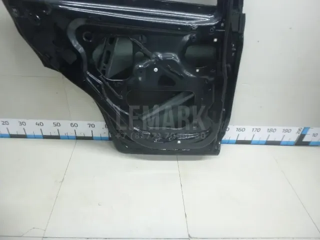 Дверь задняя левая