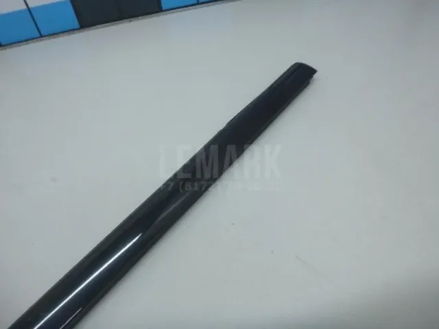 Накладка стекла заднего правого для  BMW 5-serie G30/G31/F90 2017-2023