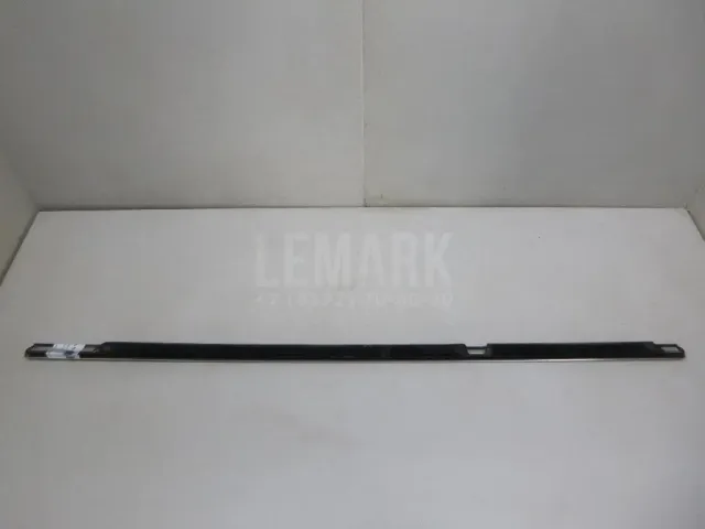 Накладка стекла заднего правого для  BMW 5-serie G30/G31/F90 2017-2023