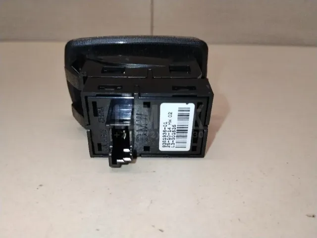 Кнопка стеклоподъемника для  BMW 4-serie G22/G23 2020