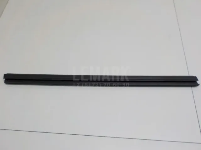 Накладка стекла заднего левого для  Audi A5/S5 (F5) 2017