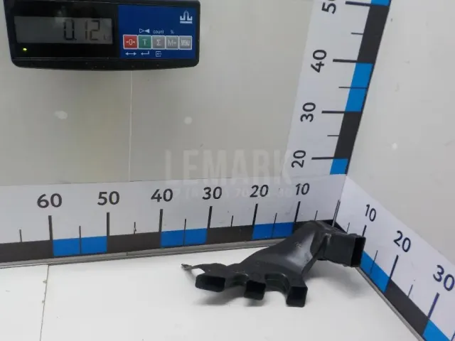 Воздуховод отопителя