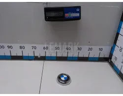 Эмблема на крышку багажника