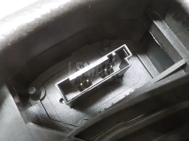 Замок двери передней левой для  Audi Allroad quattro 2000-2005