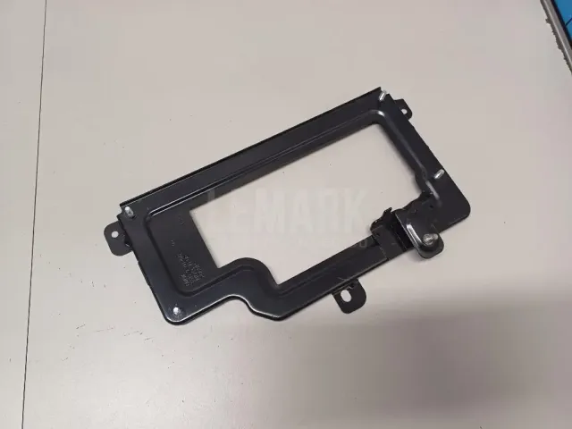 Кронштейн (сопут. товар) для  BMW X4 F26 2014-2018