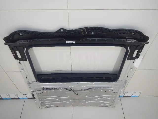 Направляющая люка для  Audi A4 [B6] 2000-2004