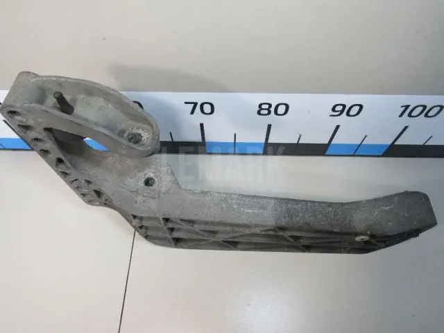 Кронштейн КПП для  Chrysler Sebring/Dodge Stratus 2001-2007