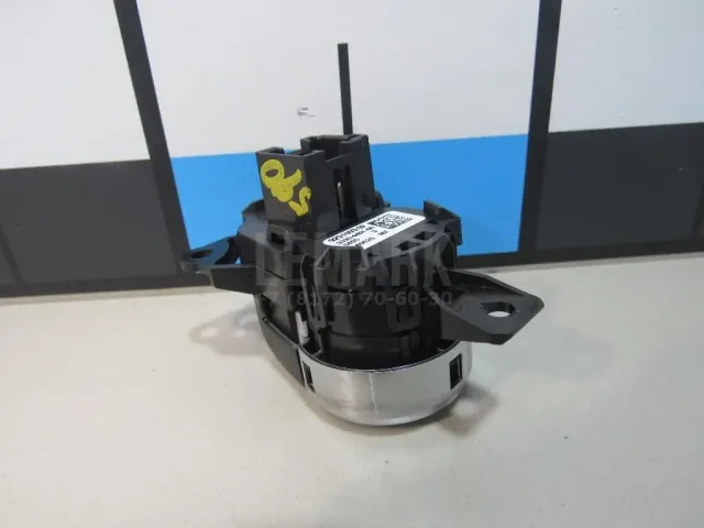 Кнопка запуска двигателя для  Ford Kuga 2008-2012