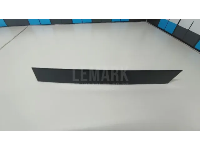 Накладка двери задней левой
