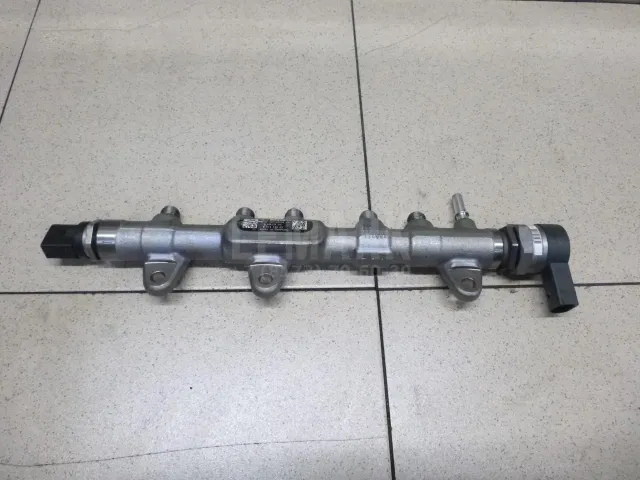 Рейка топливная (рампа) для  BMW 4-serie G22/G23 2020