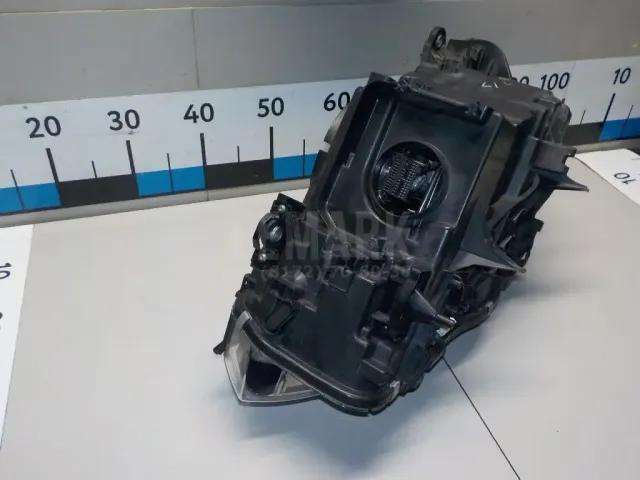 Фара правая для  Ford America Escape I 2001-2007