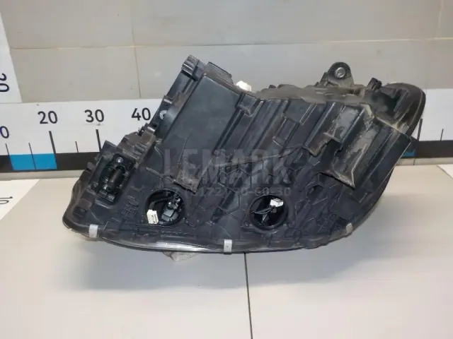 Фара правая для  Ford America Escape I 2001-2007