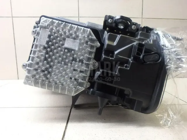 Фара левая для  Ford Fiesta 2008-2019