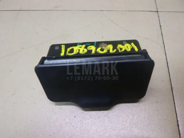 Пепельница задняя (в дверь) для  BMW 1-serie E87/E81 2004-2011
