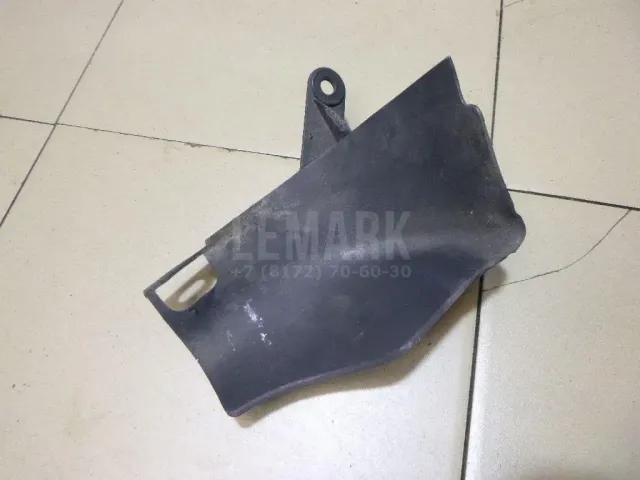 Накладка заднего бампера левая для  Ford Focus II 2008-2011