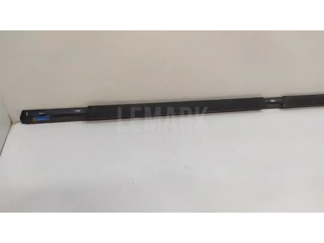 Накладка стекла заднего левого для  BMW 3-serie F30/F31/F80 2011-2020