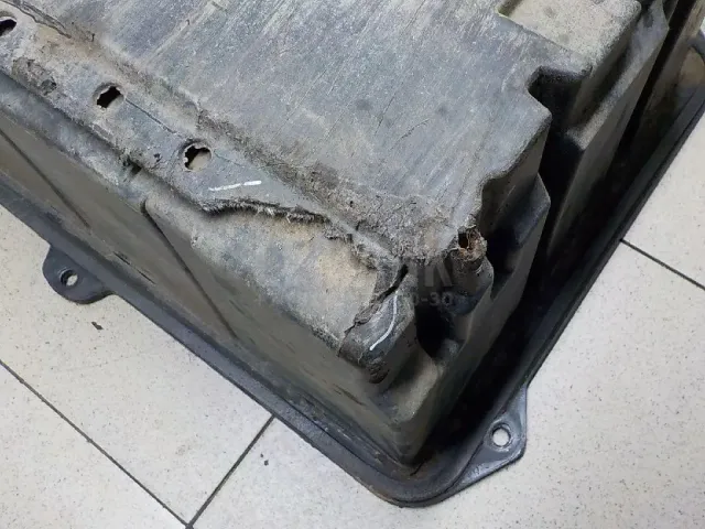 Крепление АКБ (корпус/подставка) для  BMW Z3 1995-2003