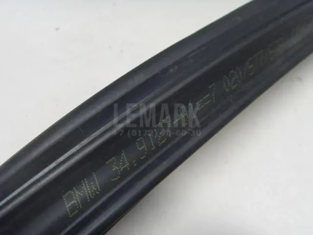 Уплотнитель стекла двери для  BMW 7-serie G11/G12 2015-2022