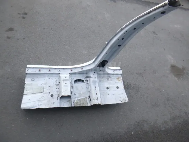 Порог со стойкой правый для  Ford Focus I 1998-2005
