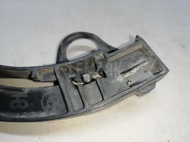 Кронштейн переднего бампера правый для  BMW 4-serie F32/F33/F82 2012-2020