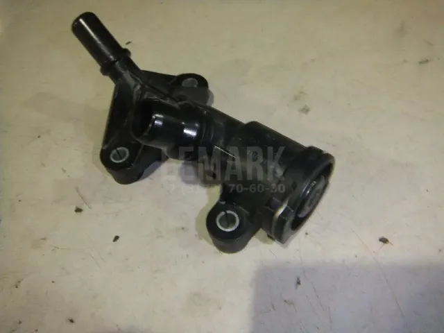 Фланец двигателя системы охлаждения для  Ford Fiesta 2001-2008