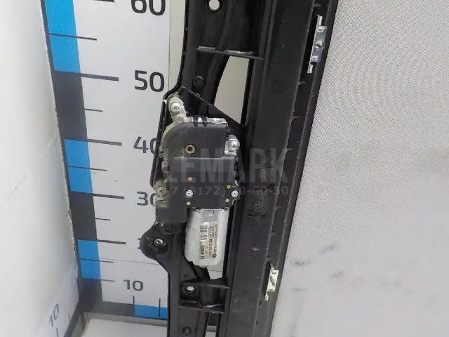 Люк в сборе электрический