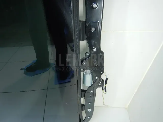 Люк в сборе электрический