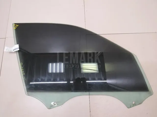 Стекло двери передней правой для  Chrysler Sebring/Dodge Stratus 2001-2007