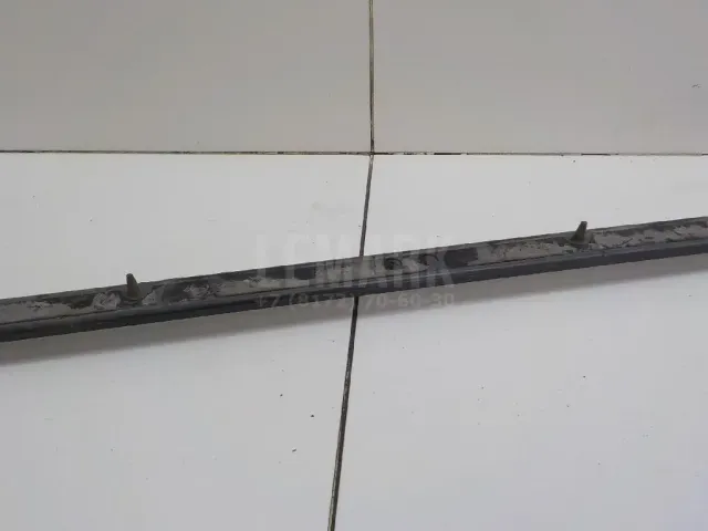 Молдинг передней левой двери для  BMW 3-serie E92/E93 2006-2012