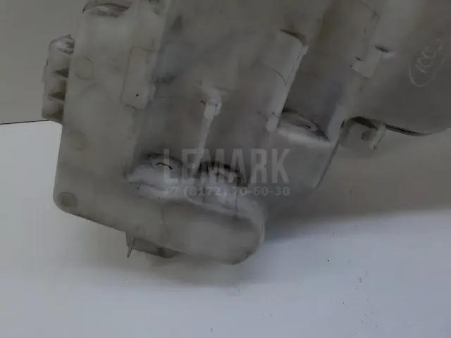 Бачок омывателя лобового стекла