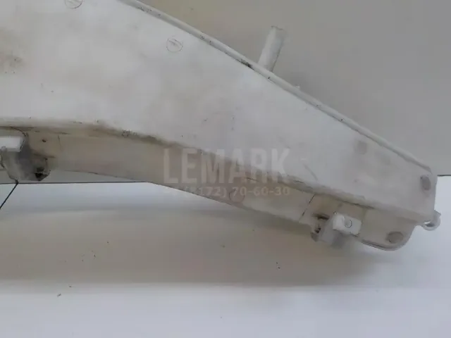 Бачок омывателя лобового стекла