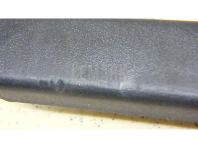 Молдинг передней правой двери для  Ford Kuga 2008-2012