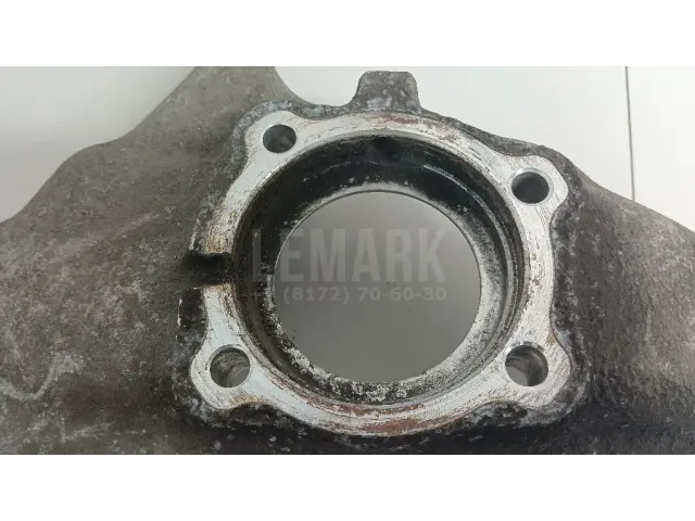 Кулак поворотный передний левый для  BMW 7-serie E65/E66 2001-2008