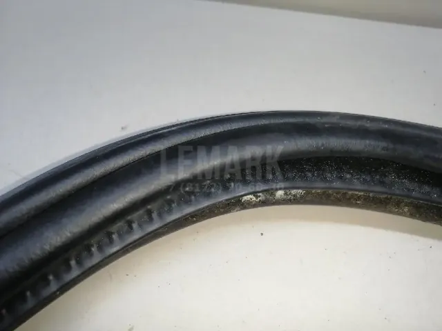 Уплотнитель багажника для  HOWO