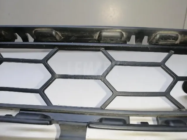 Решетка в бампер центральная для  Changan UNI-V 2022
