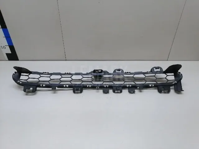 Решетка в бампер центральная для  Changan UNI-V 2022