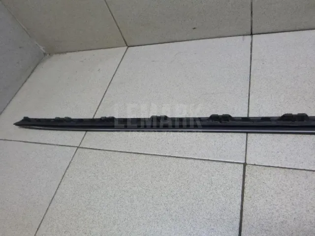 Молдинг лобового стекла для  Ford Focus II 2008-2011