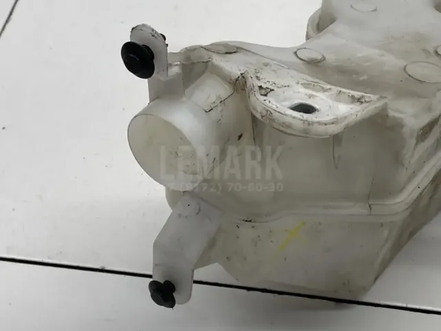 Бачок омывателя лобового стекла для  Ford Focus II 2008-2011
