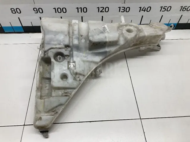 Бачок омывателя лобового стекла для  Ford Focus II 2008-2011