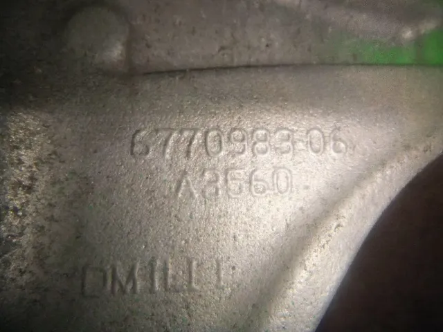 Кулак поворотный задний левый для  Citroen Xsara Picasso 1999-2010