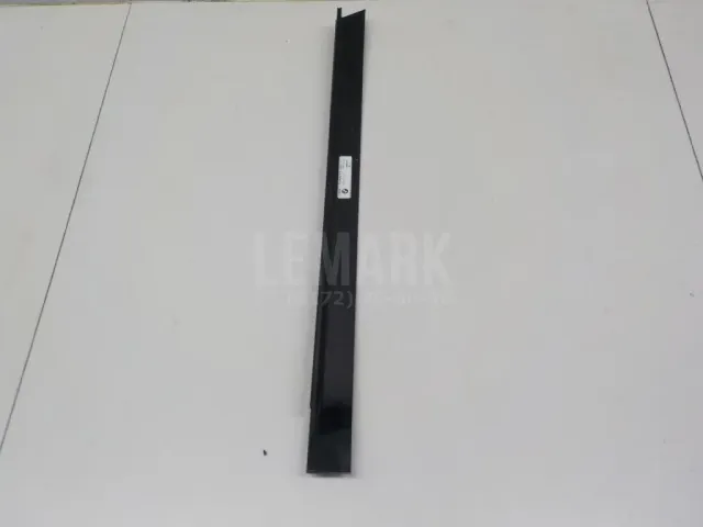 Накладка двери задней левой для  BMW X5 G05 2018