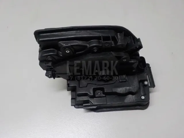 Замок двери передней левой для  CASE SV300 2012