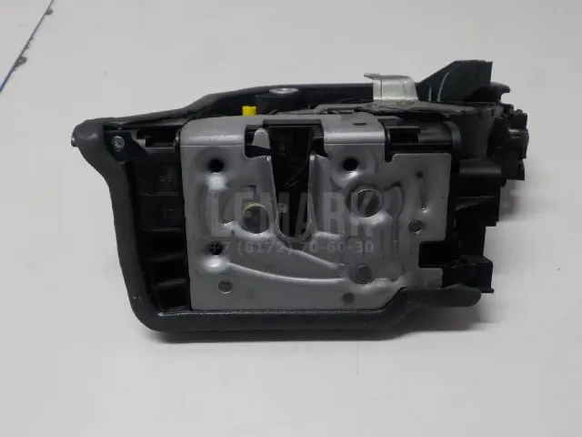 Замок двери передней левой для  CASE SV300 2012