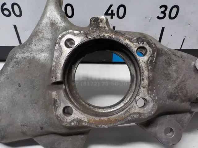 Кулак поворотный передний левый для  Ford C-MAX 2003-2010