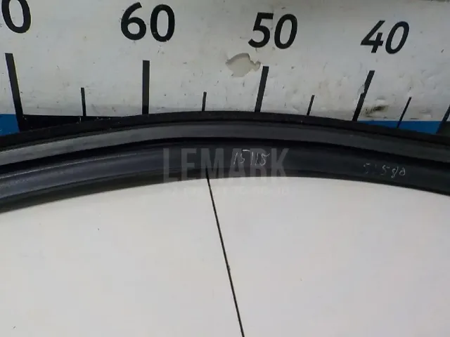 Уплотнитель стекла двери для  Ford C-MAX 2003-2010