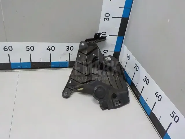 Кронштейн крепления крыла для  Great Wall Hover H3 NEW 2014-2016
