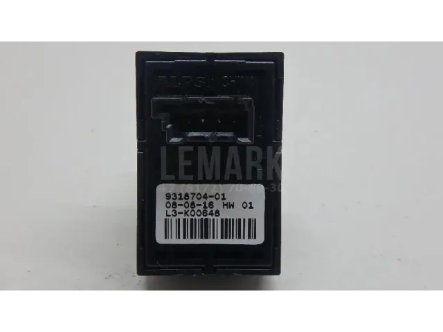 Кнопка открывания багажника для  BMW 3-serie F30/F31/F80 2011-2020