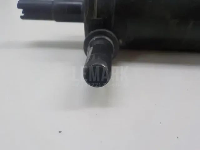 Насос омывателя фар