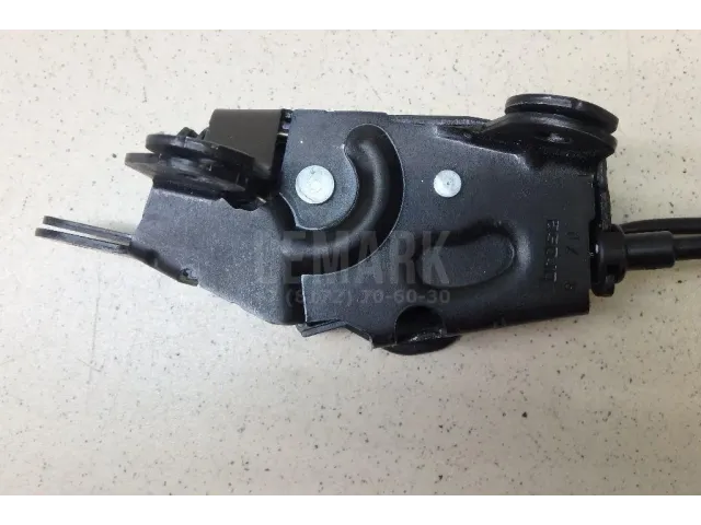 Замок багажника для  CASE SV300 2012