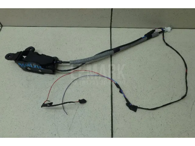 Замок багажника для  CASE SV300 2012